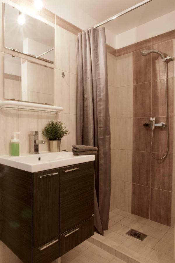 Standard Apartment By Hi5 - Steindl Street Budapest Bagian luar foto